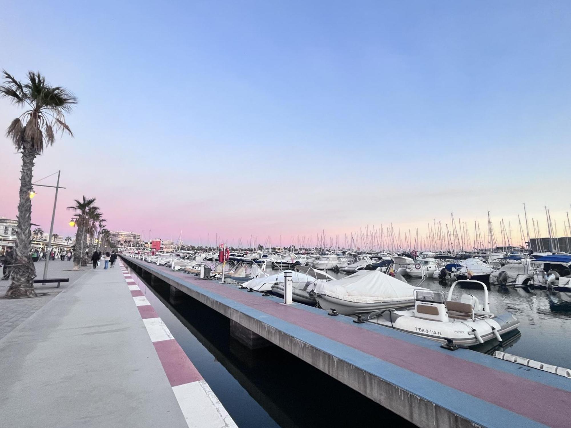 Chaves House By Gloove Apartment Santa Pola Bagian luar foto